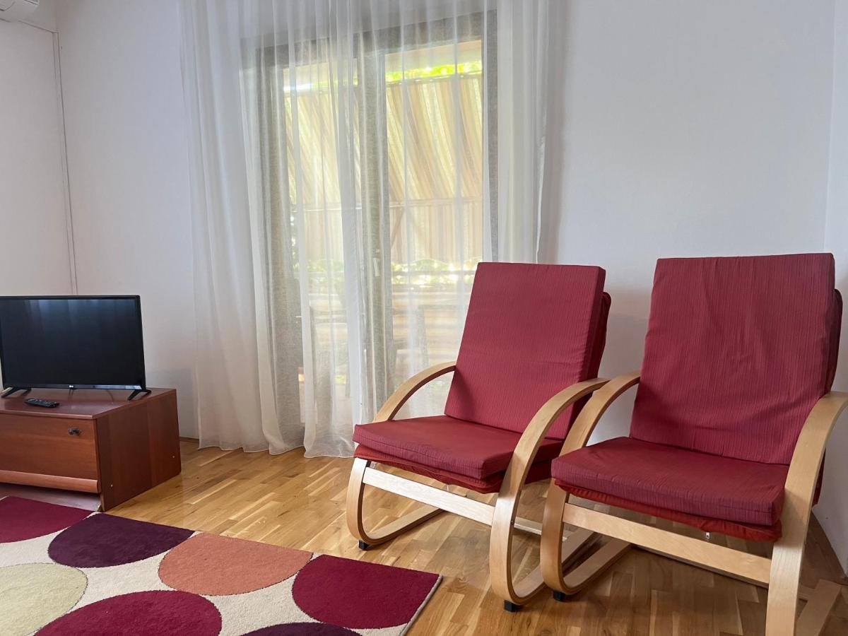 Apartmani Rosa 투라니 외부 사진